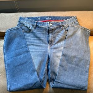 White House Black Market high rise jeans 12S